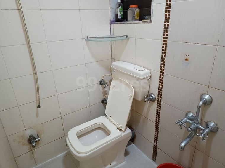 Bathroom, kesar-gardens 3 Bedroom 1800 Sq.Ft. Apartment In Kharghar Navi Mumbai 10528729