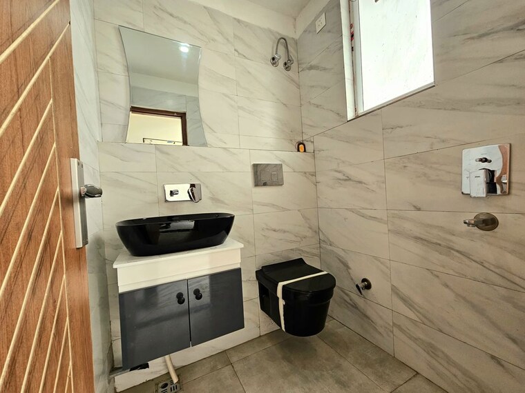 Washroom, chandigarh airport 3 Bedroom 1350 Sq.Ft. Apartment In Chandigarh Airport Chandigarh 10528725
