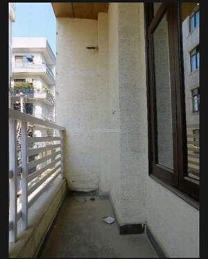 Building Lobby in 1 BHK Builder Floor at Chattarpur – for Rent