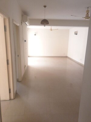 4 BHK Apartment For Rent in Emaar Emerald Floors Premier, Sector 65