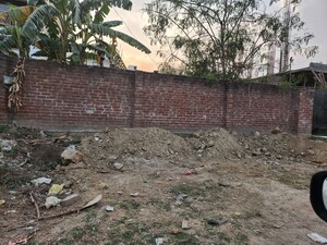  Plot For Sale in Sector 8