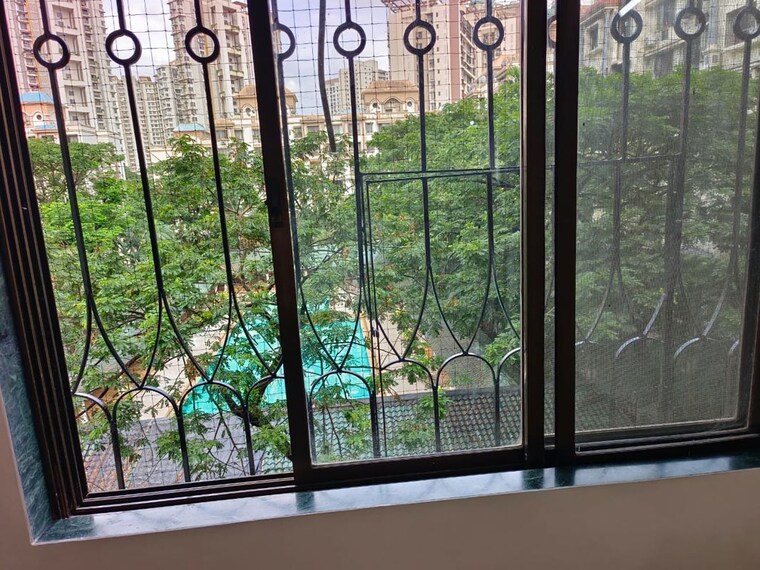 Balcony, lodha-paradise 2 Bedroom 760 Sq.Ft. Apartment In Majiwada Thane 10528796
