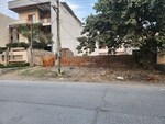 350 Sq.Yd. Plot in Sector 8