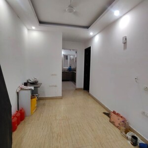 Room in 3 BHK Builder Floor at Sector 55 – for Rent