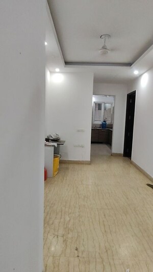 Room in 3 BHK Builder Floor at Sector 55 – for Rent