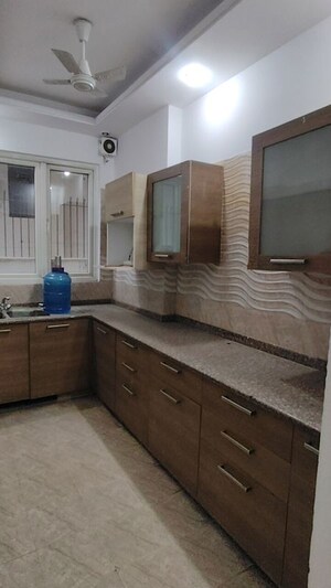 Kitchen in 3 BHK Builder Floor at Sector 55 – for Rent