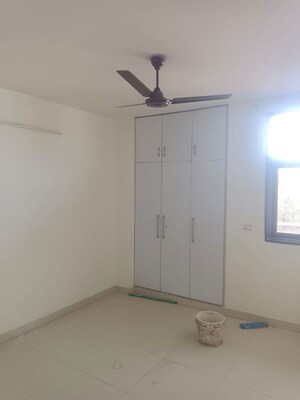 Room in 2 BHK Builder Floor at Uttam Nagar – for Rent