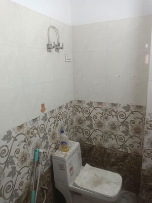 Bathroom in 2 BHK Builder Floor at Uttam Nagar – for Rent