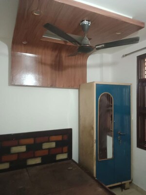 Furnished Amenities in 2 BHK Builder Floor at Uttam Nagar – for Rent