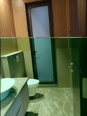 Team Area in 4 BHK Builder Floor at New Friends Colony – for Sale