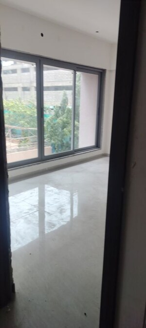 Room in 3 BHK Apartment at H Rishabraj Trident, Juhu – for Sale