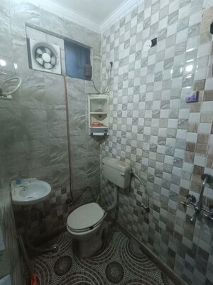 Bathroom in 2 BHK Builder Floor at Uttam Nagar – for Rent