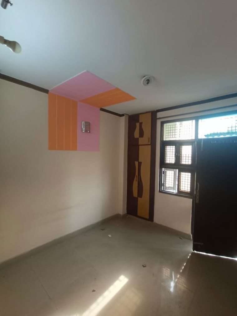 Room, uttam nagar 2 Bedroom 500 Sq.Ft. Builder Floor In Uttam Nagar Delhi 10528937