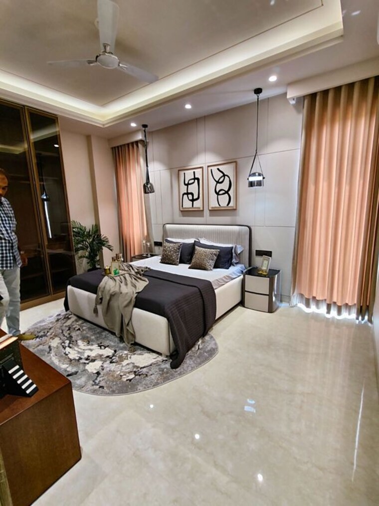 Living Room, dlf-regency-park-ii 3 Bedroom 2050 Sq.Ft. Apartment In Sector 27 Gurgaon 10528935
