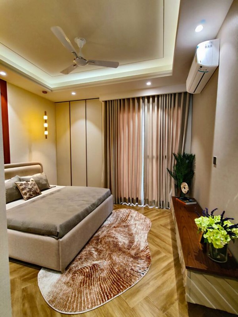 Bedroom, dlf-regency-park-ii 3 Bedroom 2050 Sq.Ft. Apartment In Sector 27 Gurgaon 10528935