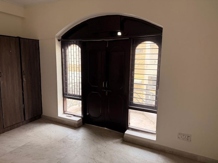 Room, sector 23a 2 Bedroom 1200 Sq.Ft. Builder Floor In Sector 23a Gurgaon 10528940