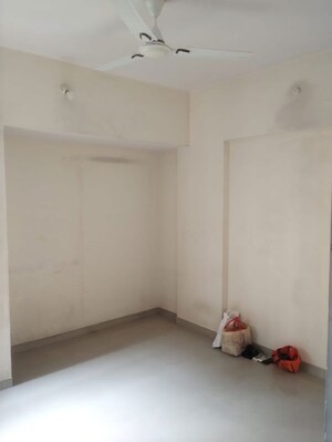 Room in 1 BHK Apartment at Lodha Splendora, Ghodbunder Road – for Rent