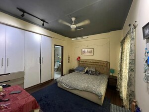 Bedroom in 2.5 BHK Apartment at Gardenia Golf City, Sector 75 – for Rent