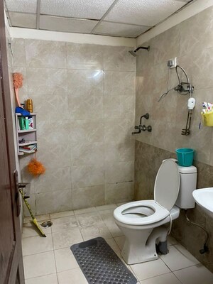 Bathroom in 2.5 BHK Apartment at Gardenia Golf City, Sector 75 – for Rent