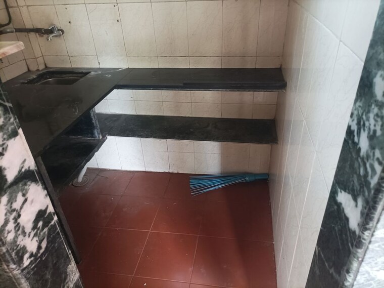 Kitchen, swastik-park-chs 1 RK 410 Sq.Ft. Apartment In Ghodbunder Road Thane 10528956