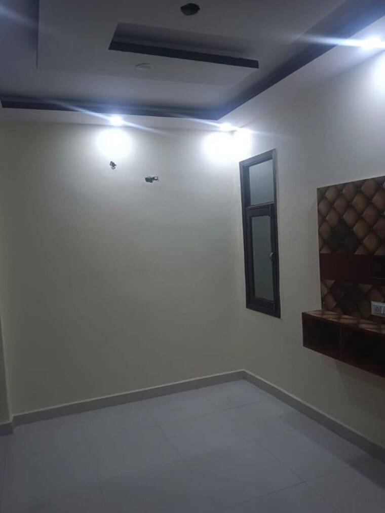 Room, uttam nagar 2 Bedroom 600 Sq.Ft. Builder Floor In Uttam Nagar Delhi 10529002