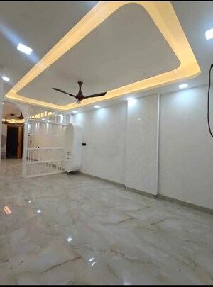 Room in 2 BHK Builder Floor at Chattarpur – for Rent
