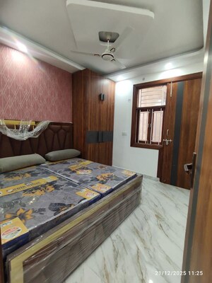 Bedroom in 1 BHK Builder Floor at Uttam Nagar – for Rent