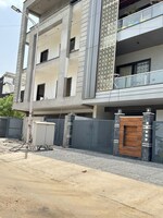 2 BHK + Servant Room,Study Room,Extra Room,Store Room 233 Sq.Yd. Builder Floor in Sector 36