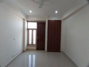 Room in 1 BHK Builder Floor at Chattarpur – for Rent