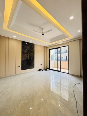 Room in 4 BHK Builder Floor at Ansal API Esencia, Sector 67 – for Sale