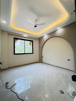 Room in 4 BHK Builder Floor at Ansal API Esencia, Sector 67 – for Sale