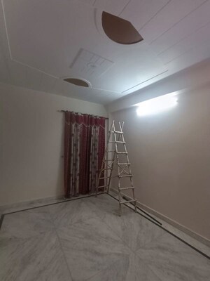 Room in 2 BHK Builder Floor at Uttam Nagar – for Rent