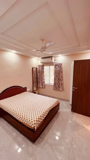 Bedroom in 2 BHK Apartment at Mount Mary Bandra, Bandra West – for Rent