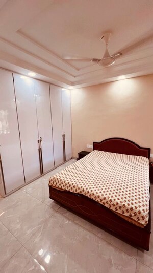 Bedroom in 2 BHK Apartment at Mount Mary Bandra, Bandra West – for Rent