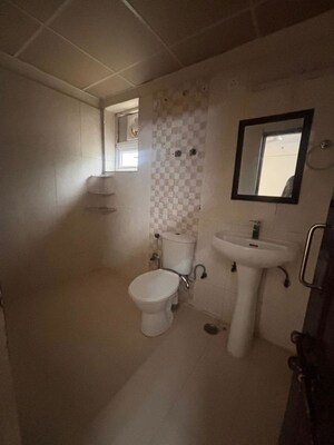 Bathroom in 3 BHK Apartment at Amrapali Silicon City, Sector 76 – for Rent