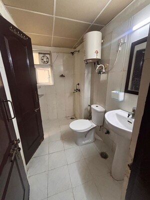 Bathroom in 3 BHK Apartment at Amrapali Silicon City, Sector 76 – for Rent