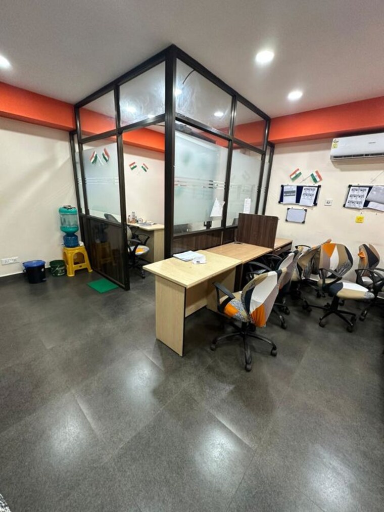Gym, camac street Commercial Office Space 600 Sq.Ft. In Camac Street Kolkata 10529119