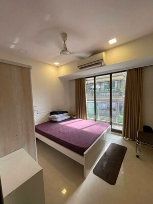 Bedroom in 2 BHK Apartment at Mukta Apartment 10th Main, Khar West – for Rent