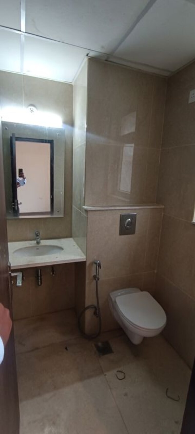 Bathroom, bptp-amstoria-country-floor 4 Bedroom 4500 Sq.Ft. Apartment In Sector 102 Gurgaon 10529120