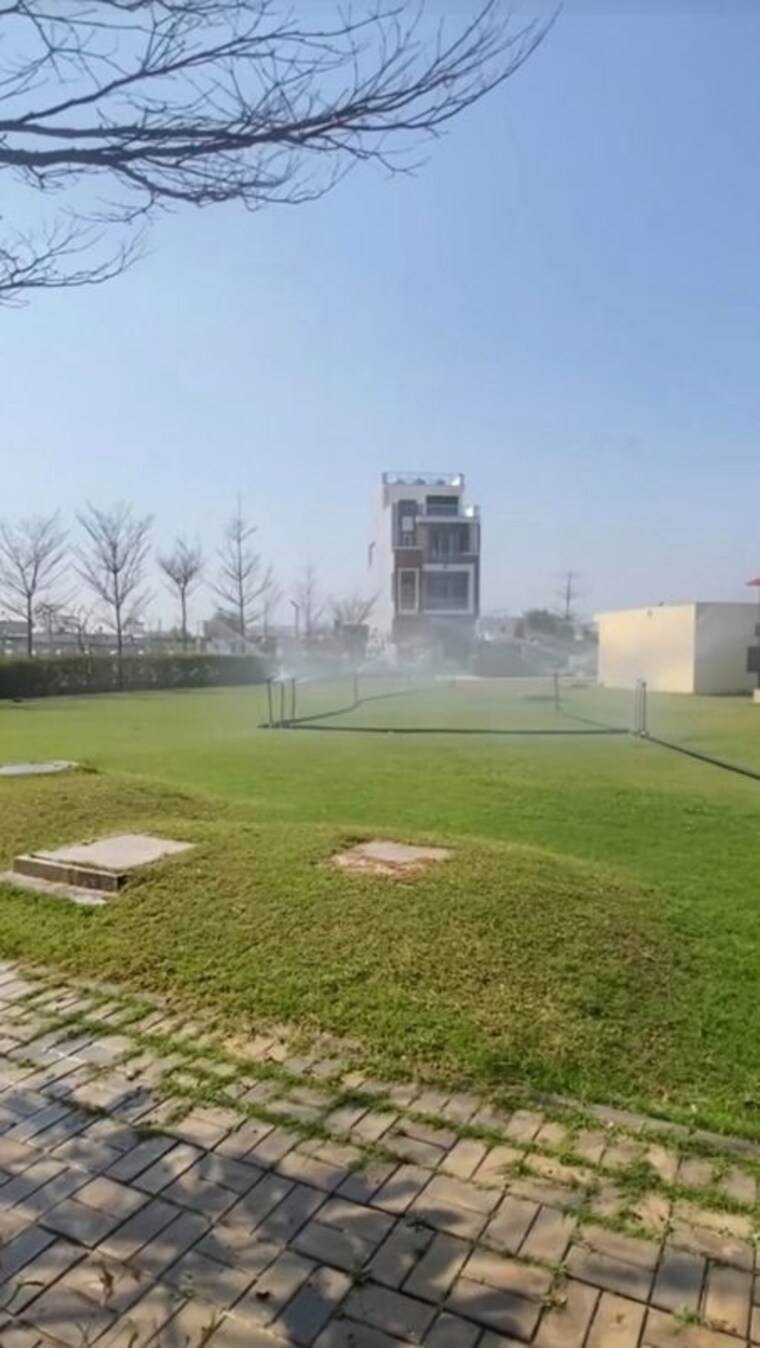 Garden, bptp-amstoria-country-floor 4 Bedroom 4500 Sq.Ft. Apartment In Sector 102 Gurgaon 10529120
