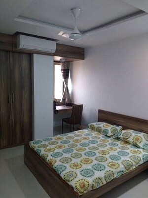 Bedroom in 2 BHK Apartment at Juhu Azad Nagar CHS, Andheri West – for Rent