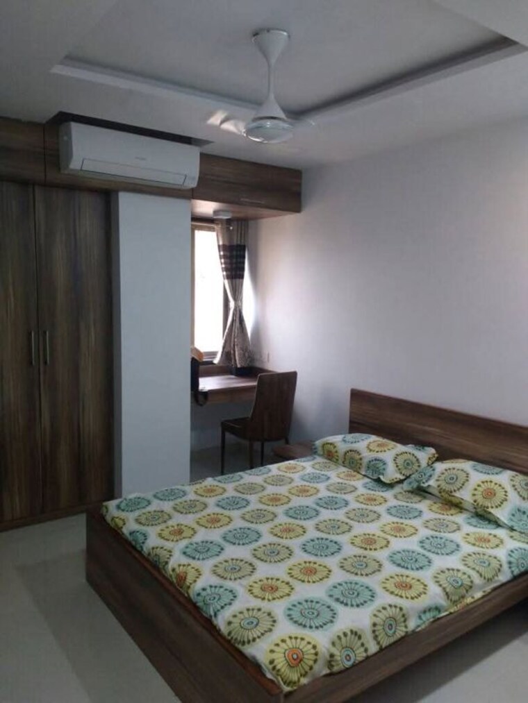 Bedroom, juhu-azad-nagar-chs 2 Bedroom 800 Sq.Ft. Apartment In Andheri West Mumbai 10529145