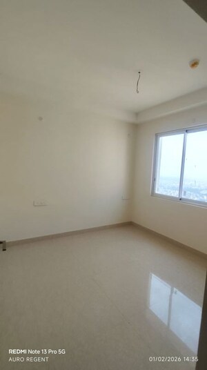 Room in 3 BHK Apartment at Aurobindo The Regent, Kondapur – for Sale