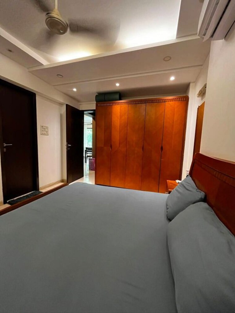 Bedroom, beach-apartment 2 Bedroom 800 Sq.Ft. Apartment In Versova Mumbai 10529181