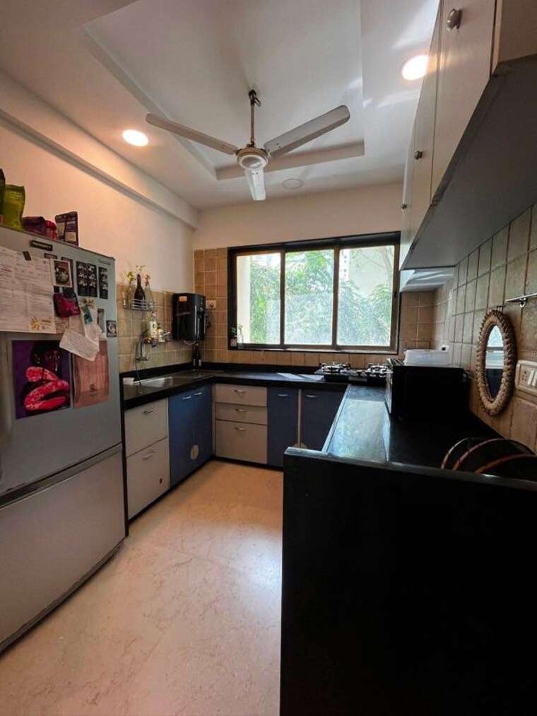 Kitchen, beach-apartment 2 Bedroom 800 Sq.Ft. Apartment In Versova Mumbai 10529181