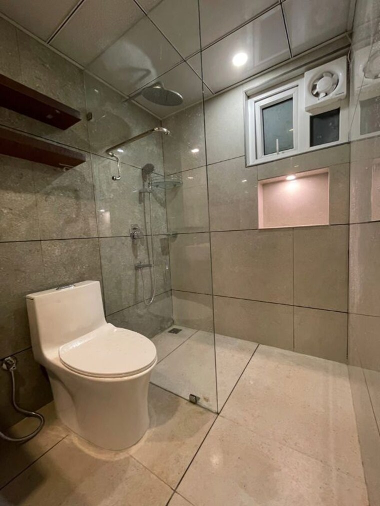 Bathroom, klassik-benchmark 2 Bedroom 1395 Sq.Ft. Apartment In Bannerghatta Road Bangalore 10529155