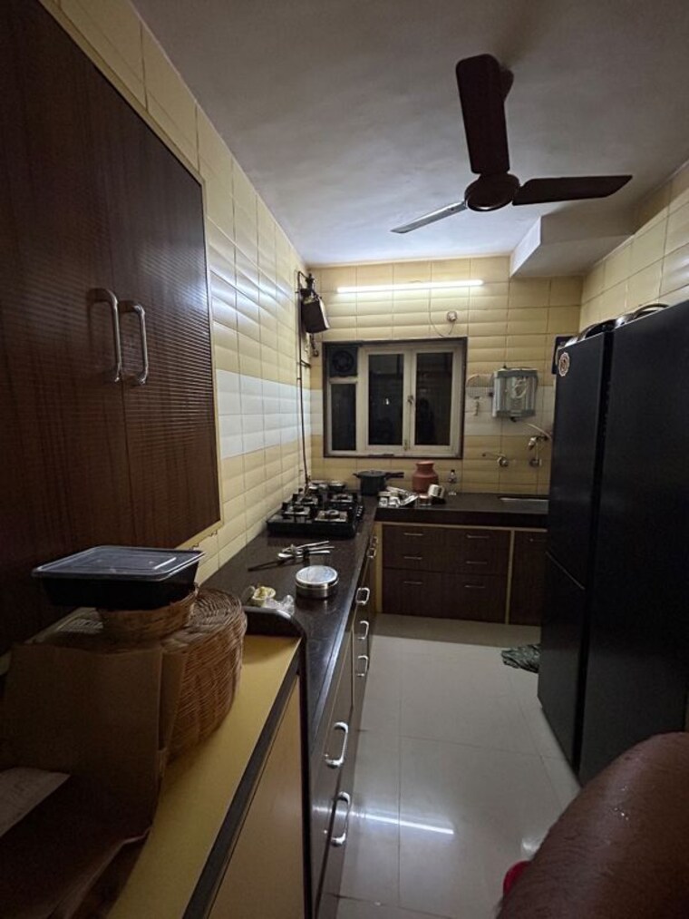 Kitchen, dosti-group-maitri-gardens 2 Bedroom 841 Sq.Ft. Apartment In Oswal Park Thane 10525847