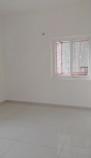 Room in 2.5 BHK Apartment at Rajapushpa Imperia, Tellapur – for Rent