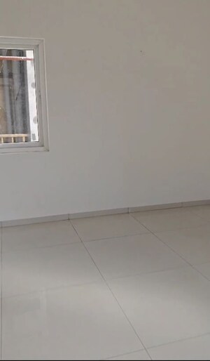 Room in 2.5 BHK Apartment at Rajapushpa Imperia, Tellapur – for Rent