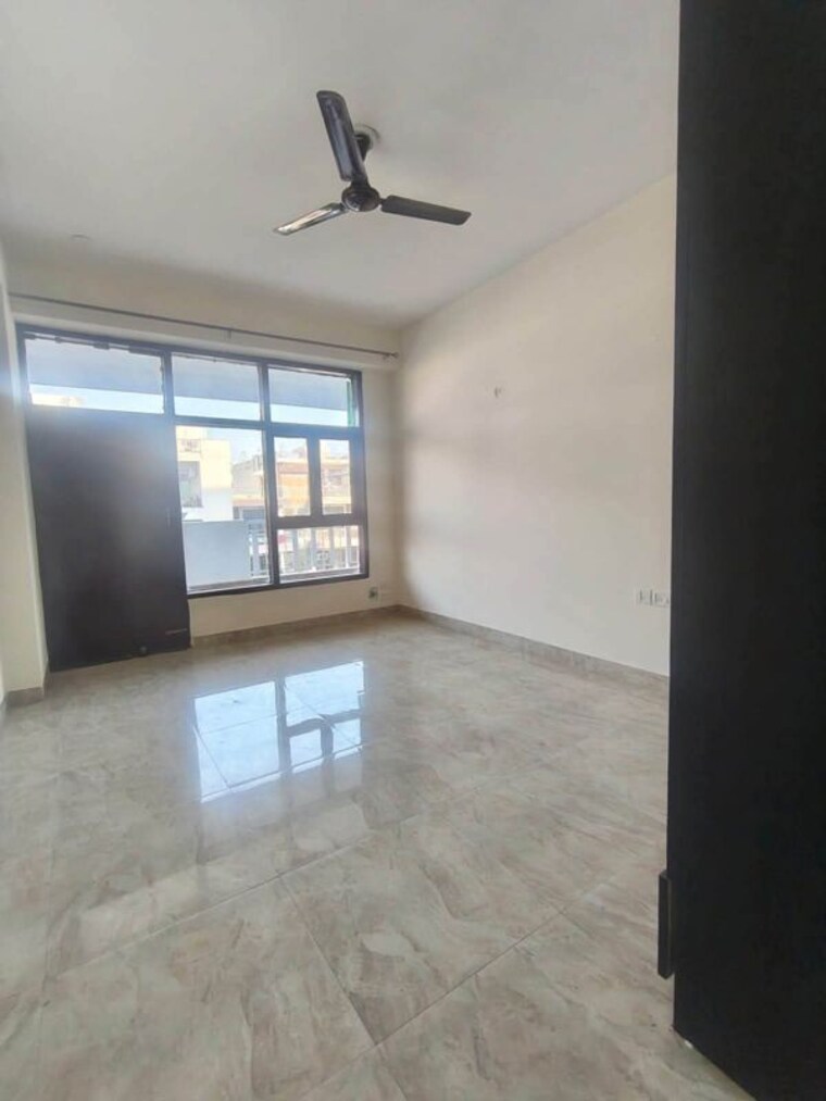 Room, signature-global-golf-greens 3 Bedroom 638 Sq.Ft. Apartment In Sector 79 Gurgaon 10529299
